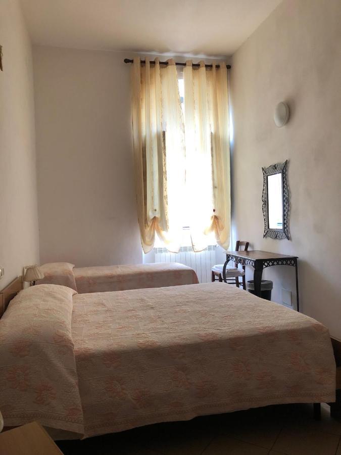 Residenza Pitigliano Gens Petilia - Nuova Gestione Hotel Екстериор снимка