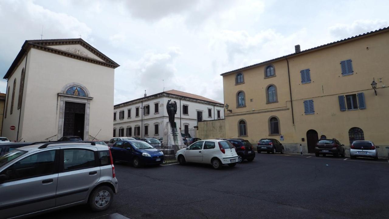 Residenza Pitigliano Gens Petilia - Nuova Gestione Hotel Екстериор снимка
