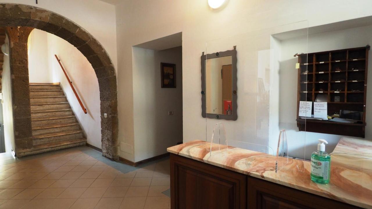 Residenza Pitigliano Gens Petilia - Nuova Gestione Hotel Екстериор снимка